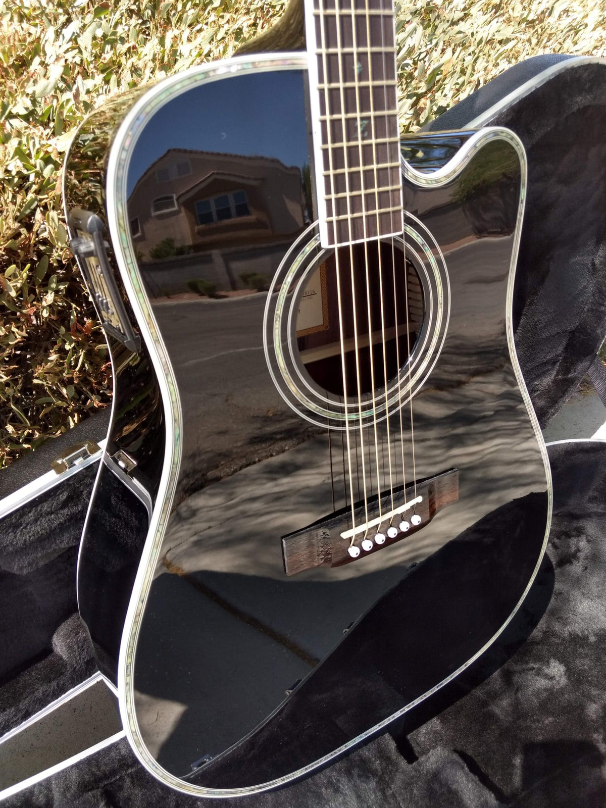 ZAD80CE Left Handed "AURA" Black Lacquer Special Edition Discount Deal Of the Day