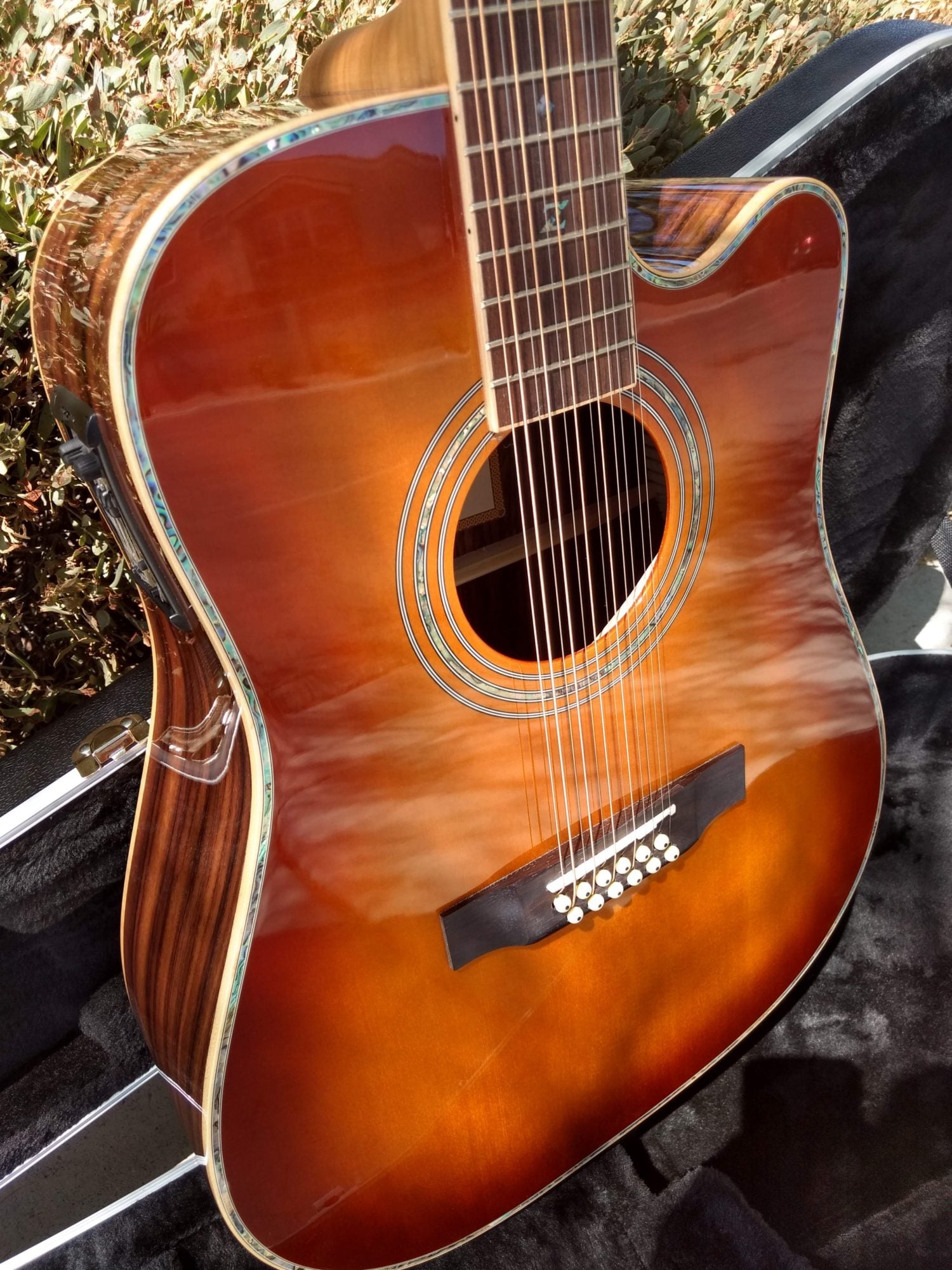 ZAD900CE 12 String Solid Spruce/Rosewood Acoustic Electric AURA Tobacco Sunburst Pro Series