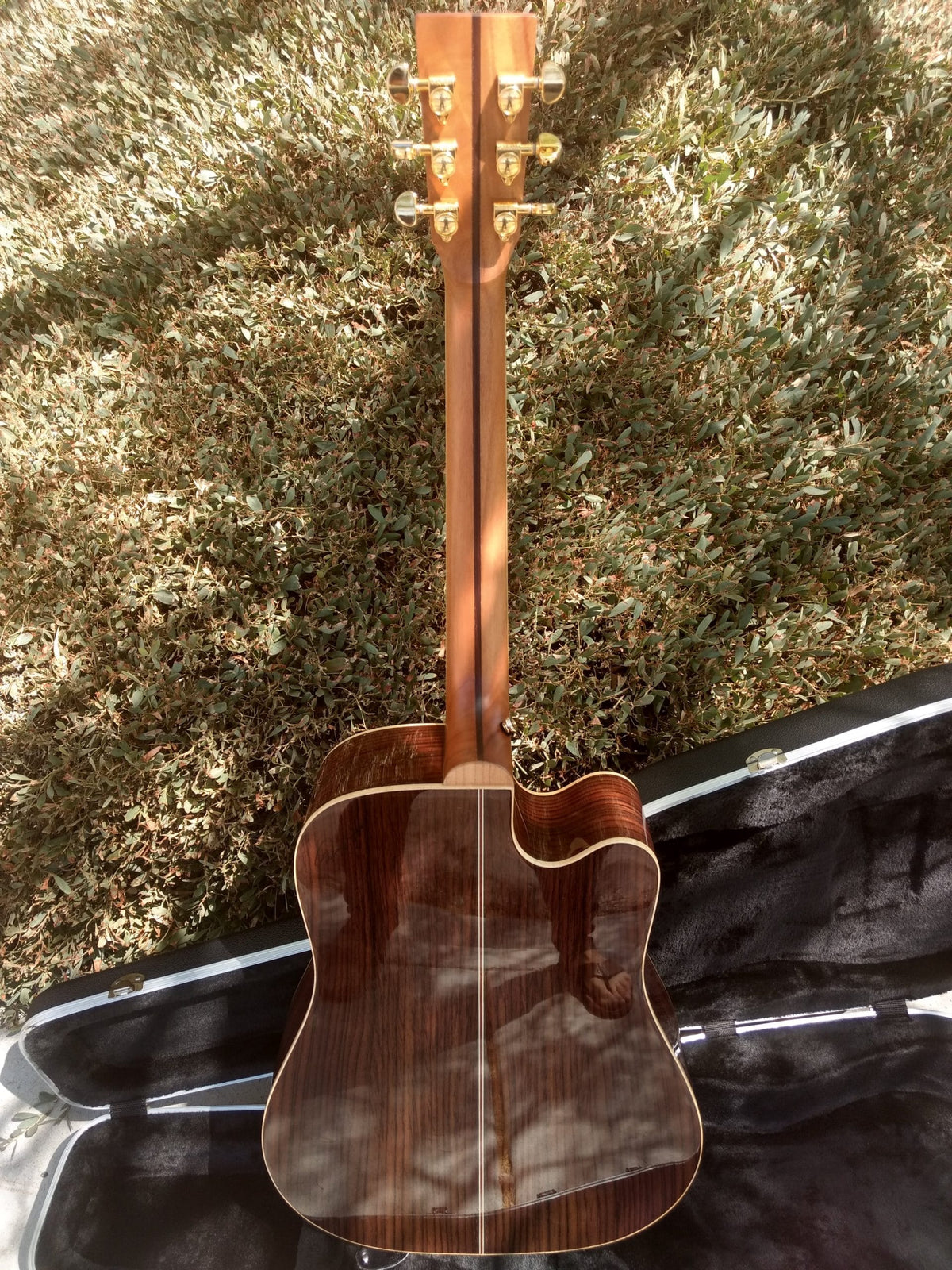 ZAD900CE Left Handed Solid Spruce/Rosewood Acoustic Electric AURA 50th Anniversary Tobacco Sunburst Pro Series