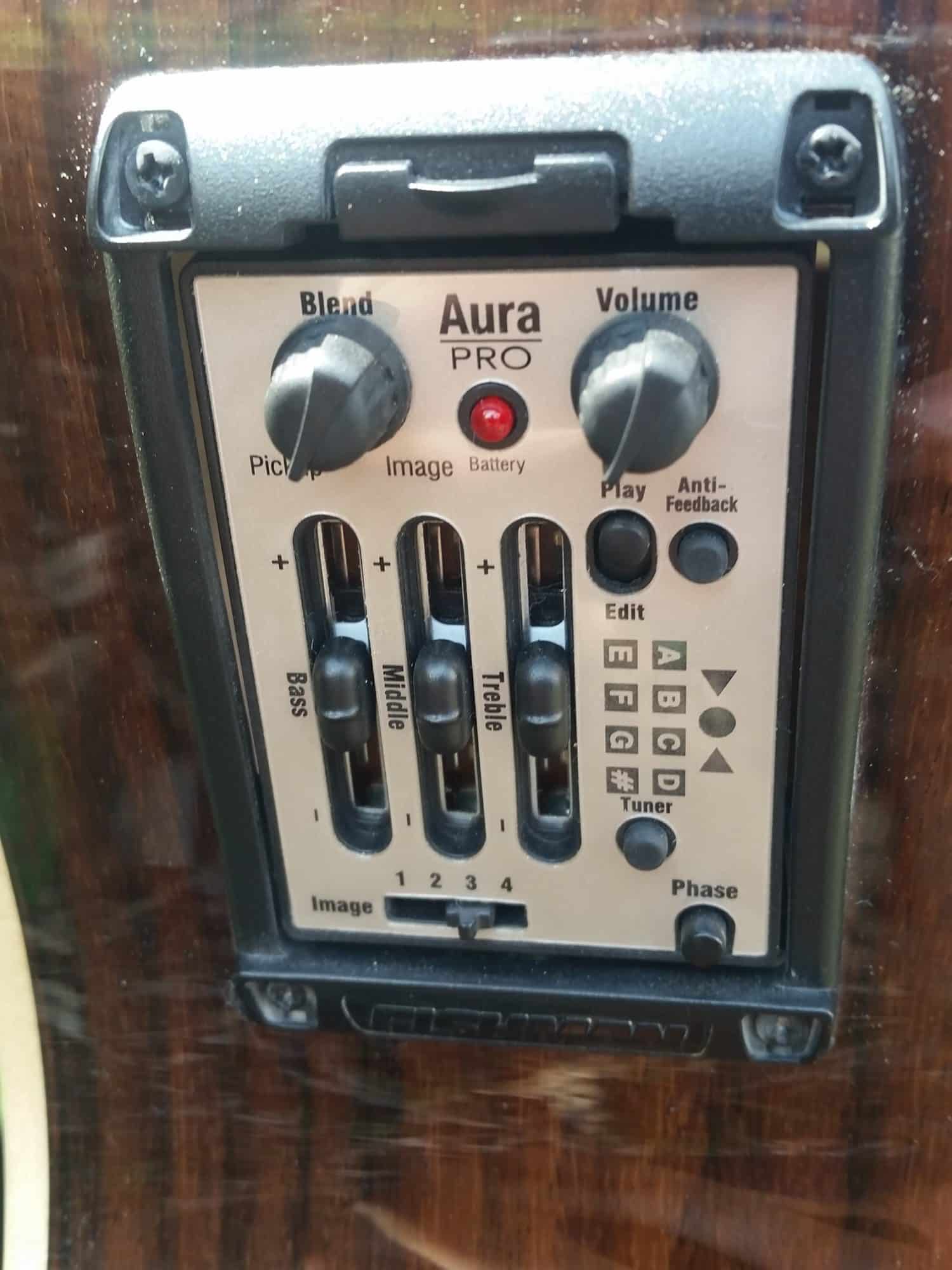 ZAD900CE Left Handed Solid Spruce/Rosewood Acoustic Electric AURA Smaller "OM" Size