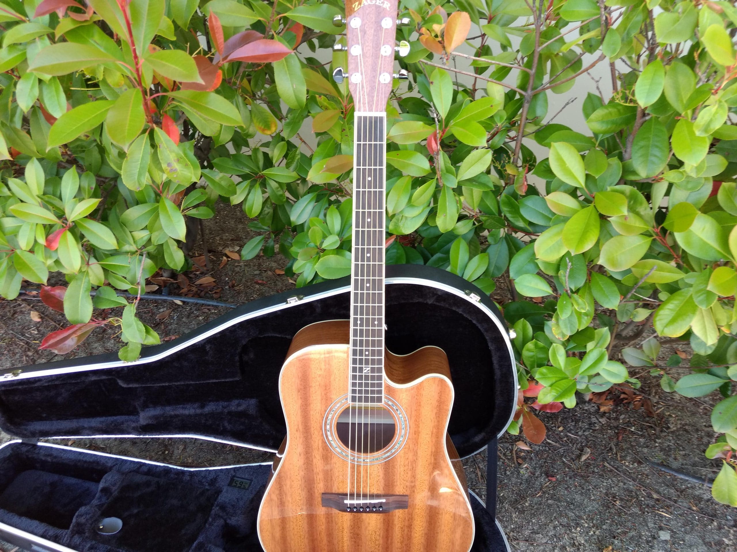 ZAD50CE Solid African Mahogany Acoustic Electric