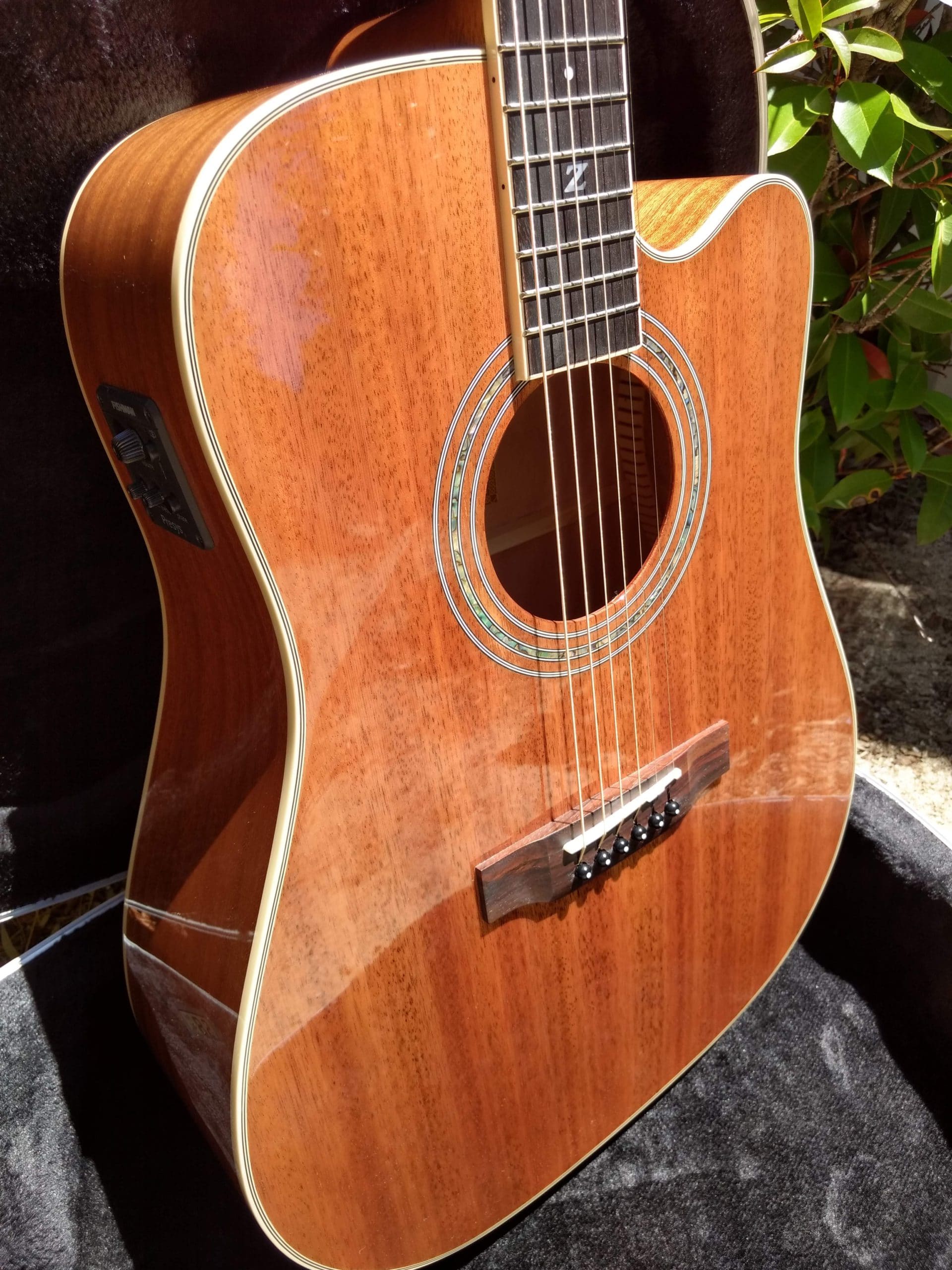 ZAD50CE Solid African Mahogany Acoustic Electric