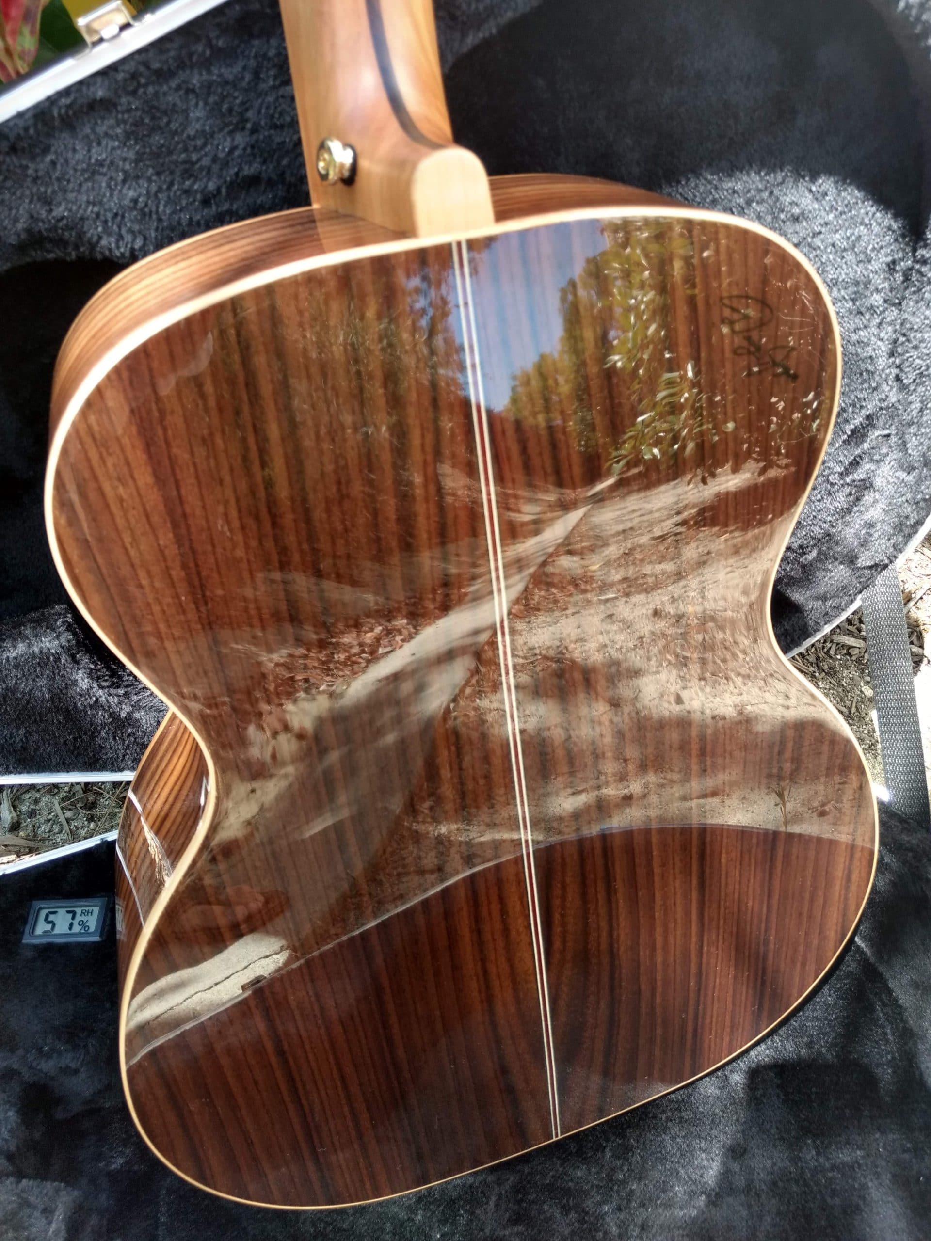 ZAD900 Solid Spruce/Rosewood Acoustic Smaller "OM" Size Pro Series