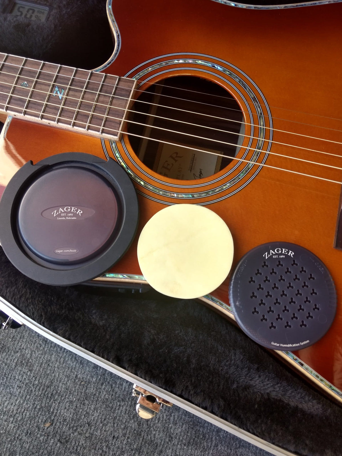Zager Airtight Neoprene guitar humidification system