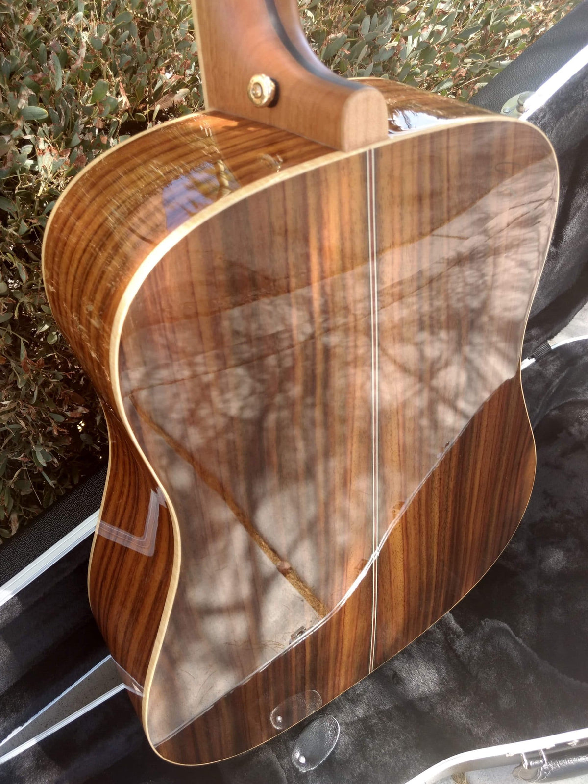 ZAD900E Solid Spruce/Rosewood Acoustic Electric AURA Pro Series Full Box Deal Of The Day
