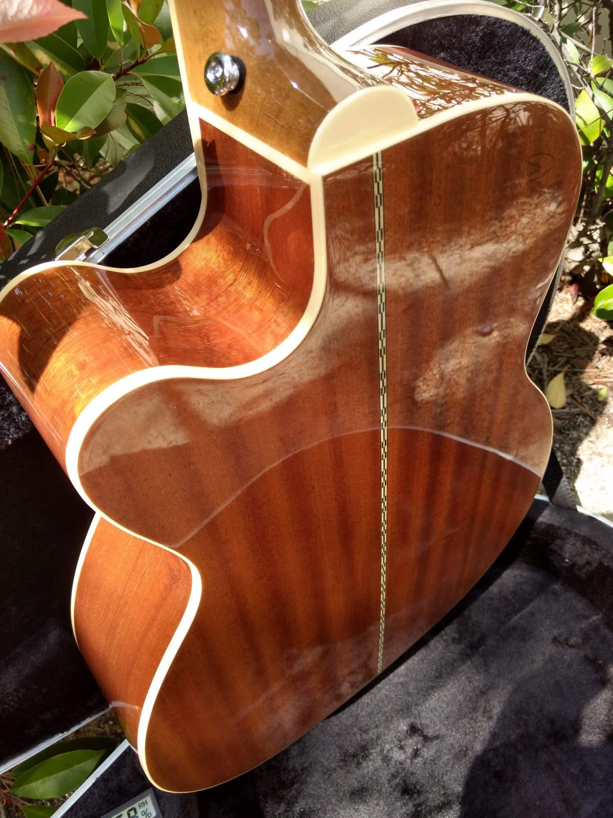 ZAD50CE Solid Spruce/Mahogany Acoustic Electric Smaller “OM” Size - DEAL OF THE DAY