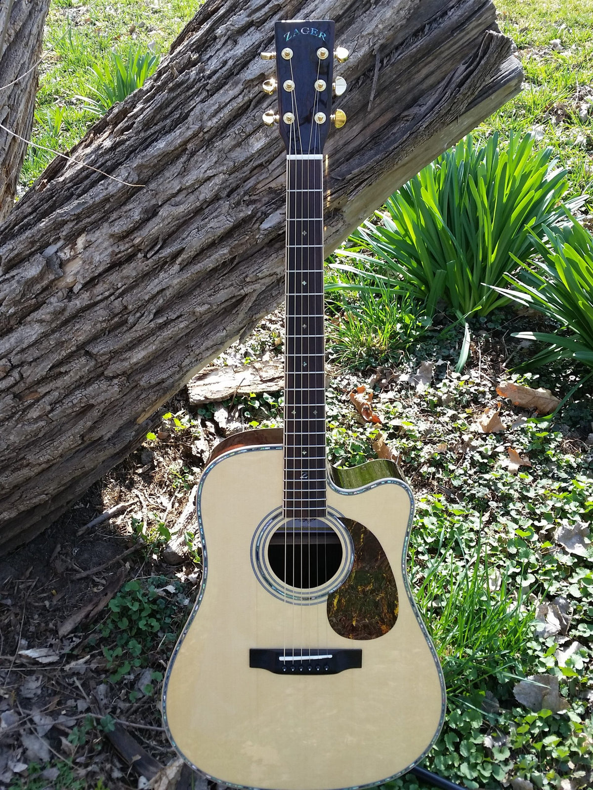 zad900ce solid spruce acoustic guitar