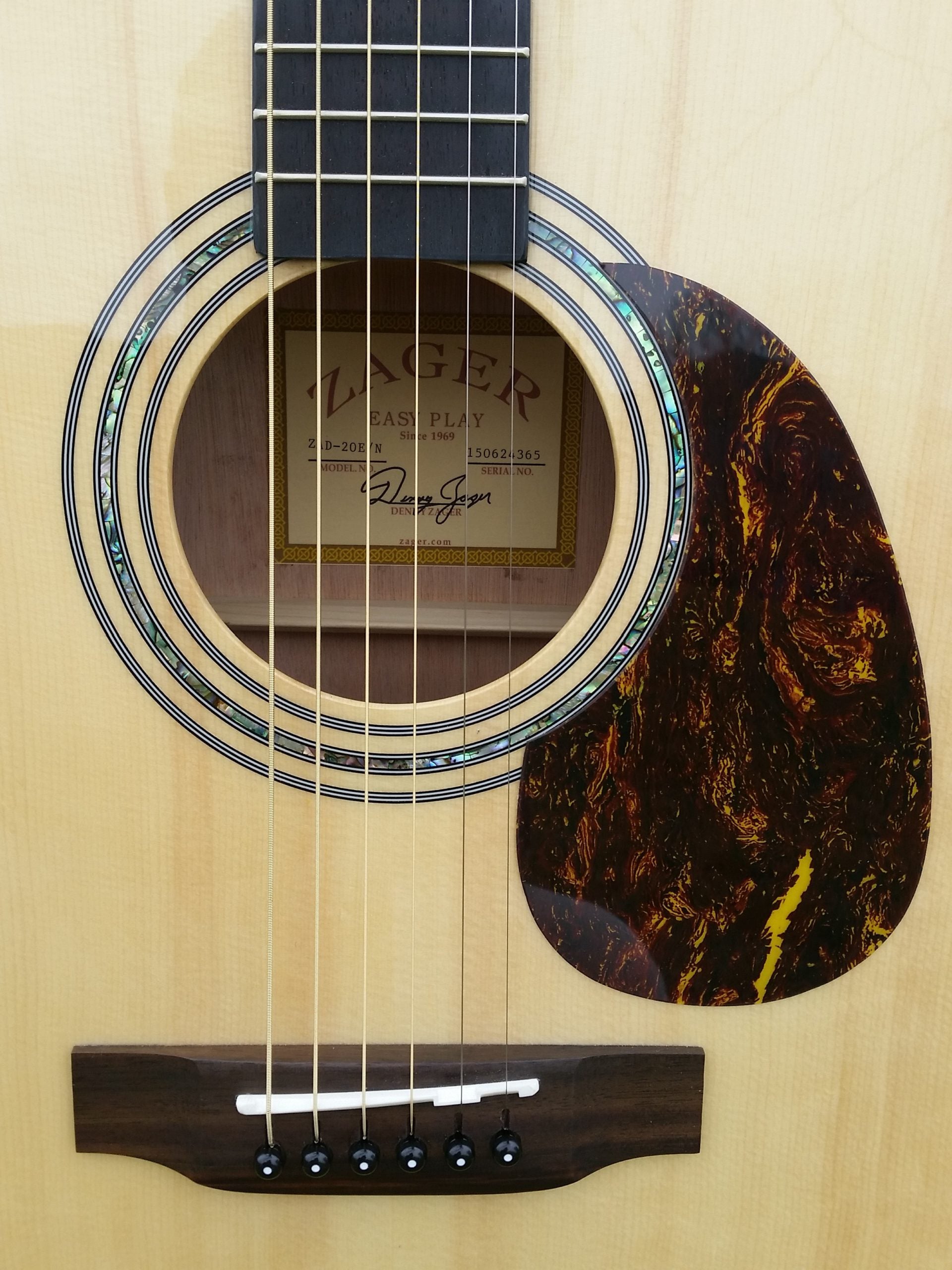 zad20e natural guitar