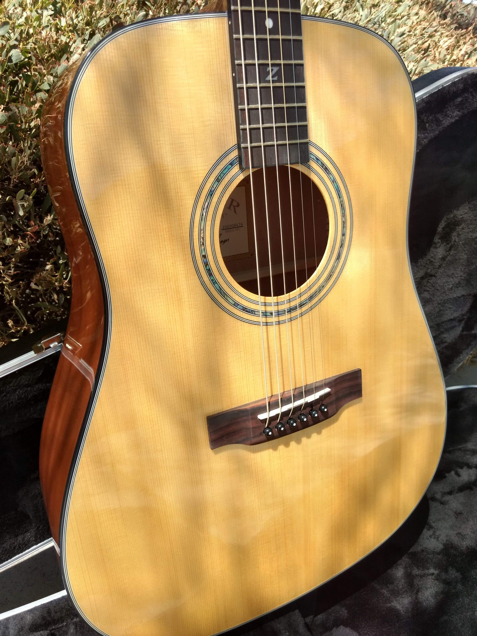 ZAD20 Solid Spruce/Mahogany Acoustic Natural (Discount)