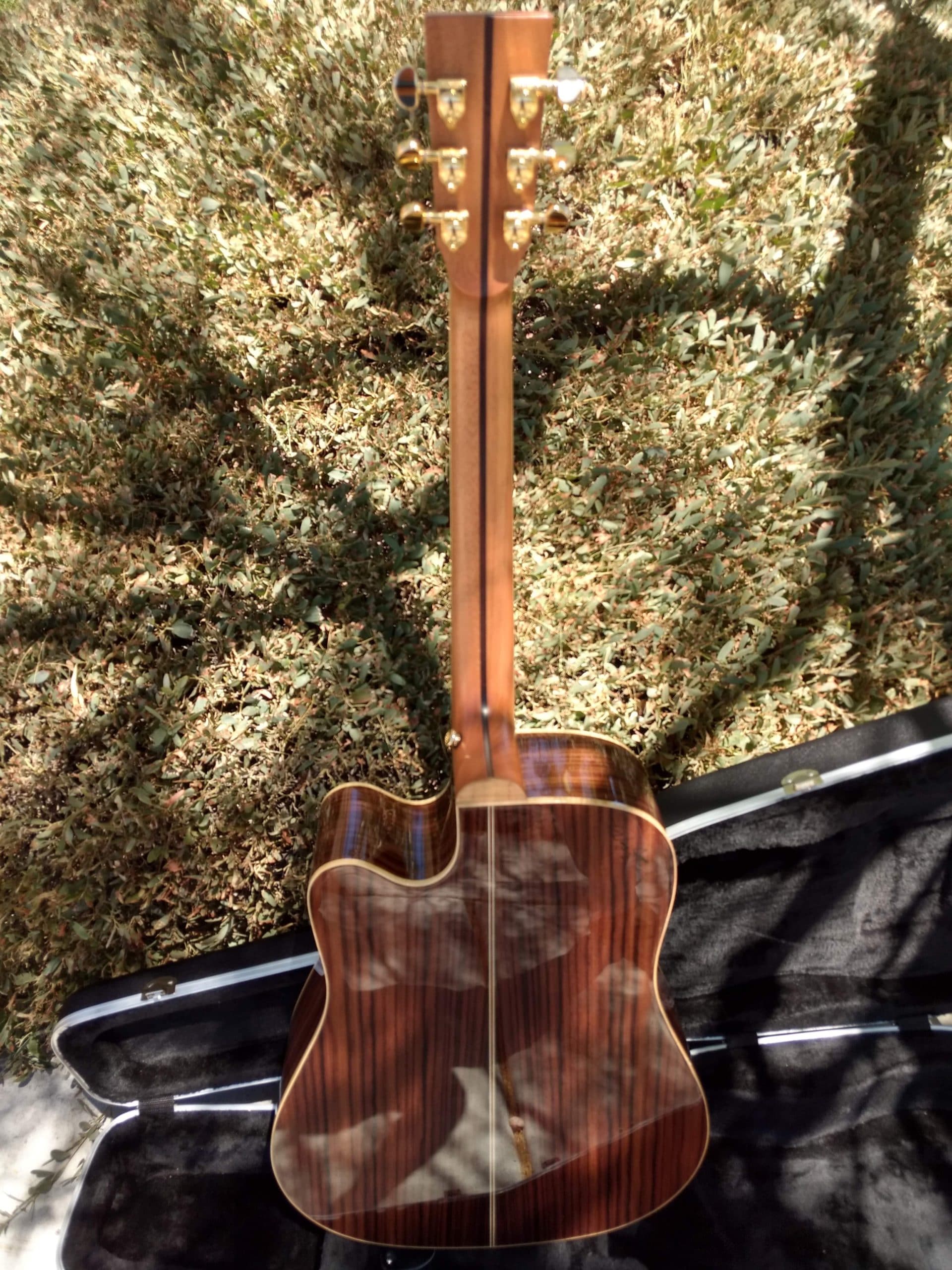 ZAD900CE Solid Spruce/Rosewood Acoustic Electric AURA Pro Series 50th Anniversary Tobacco Sunburst (Discount)