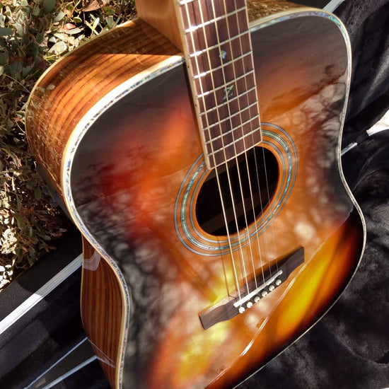 #00003 ZAD 900 EVS Electric Sunburst Color