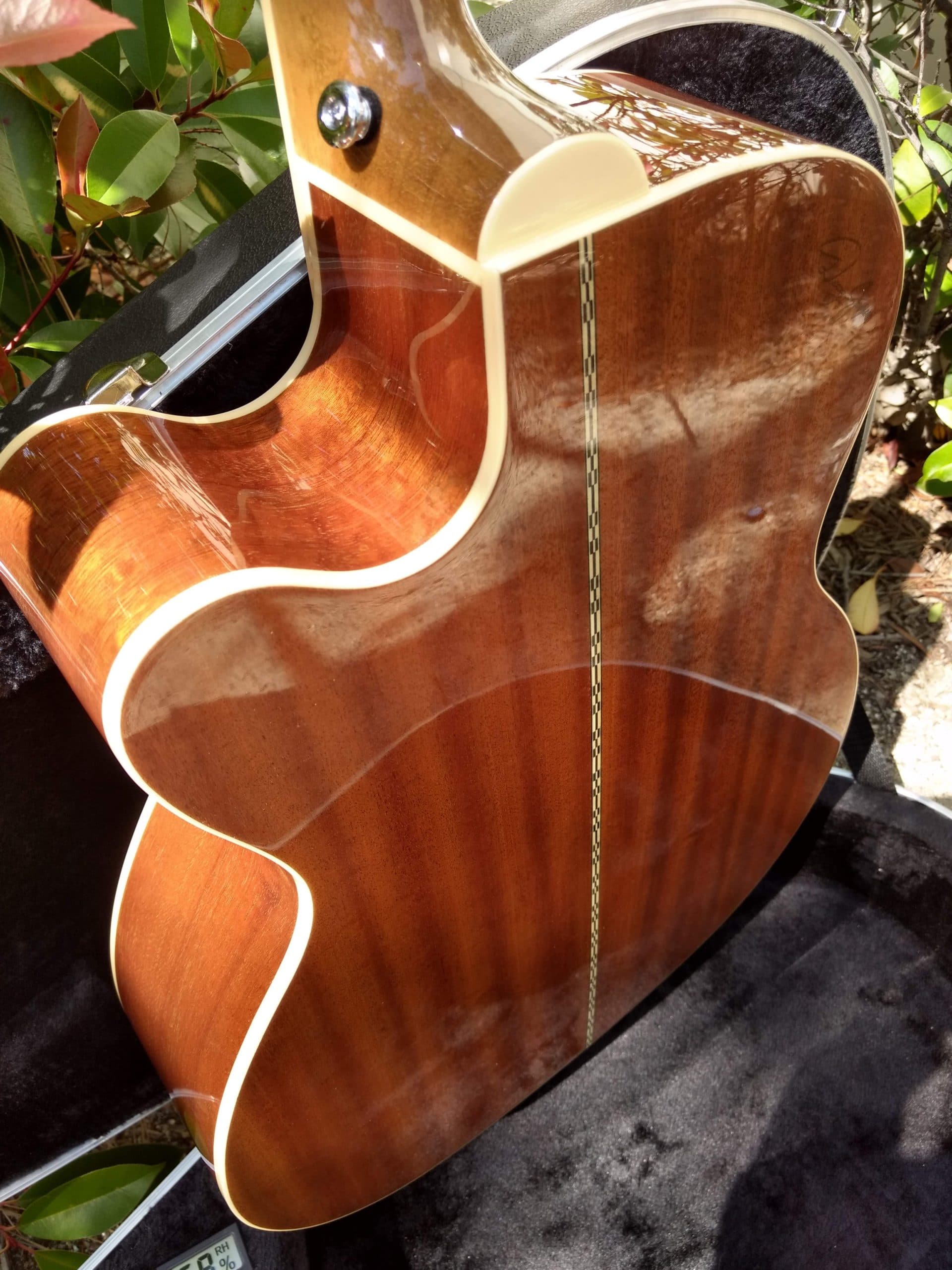 ZAD50CE Solid Spruce/Mahogany Acoustic Electric Smaller "OM" Size (Discount)