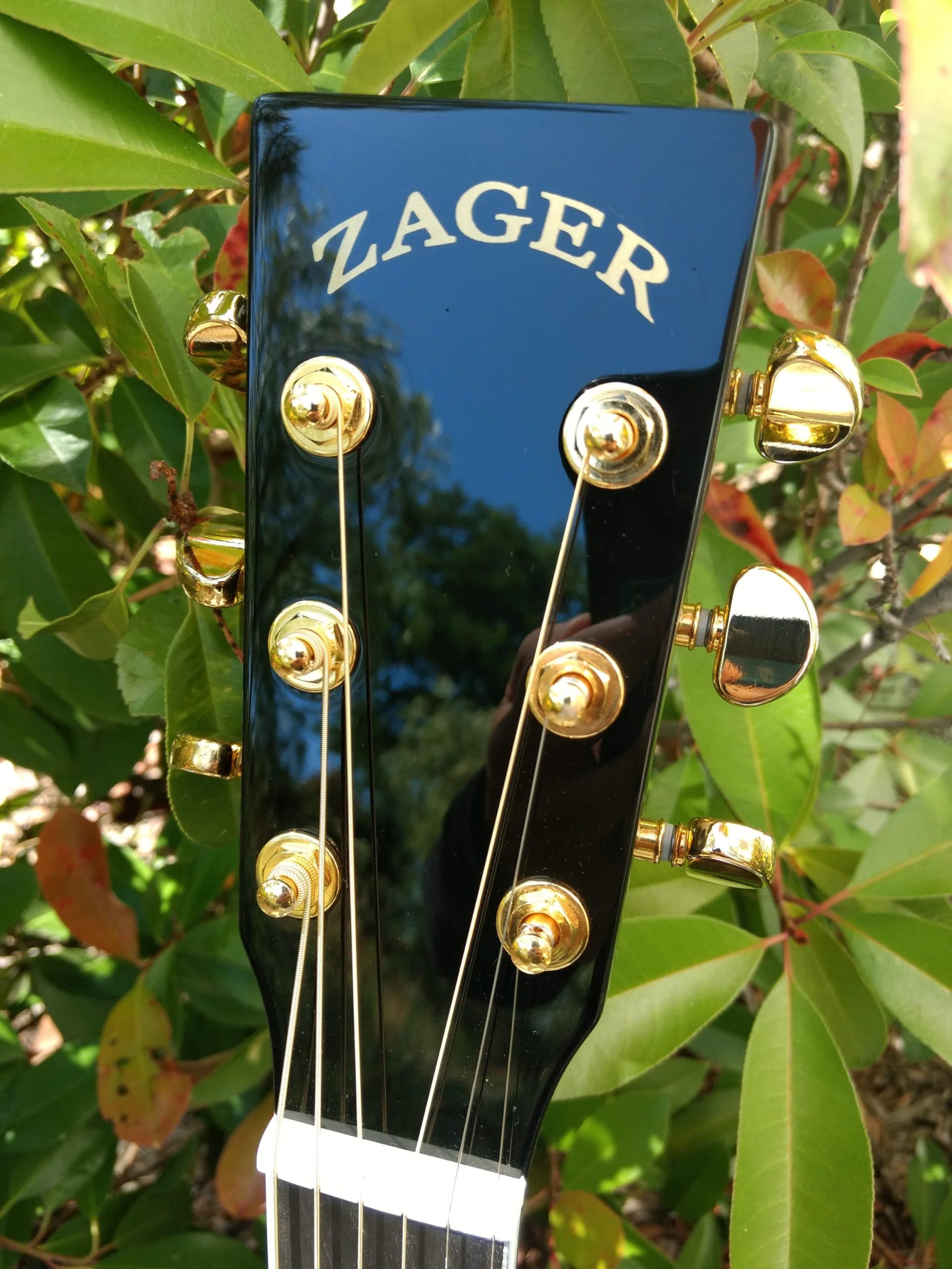 ZAD80CE "AURA" Black Lacquer Special Edition Solid Cedar/Rosewood Acoustic Electric Pro Series