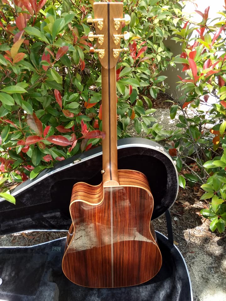ZAD900CE Solid Spruce/Rosewood Acoustic Electric AURA Pro Series 50th Anniversary Tobacco Sunburst